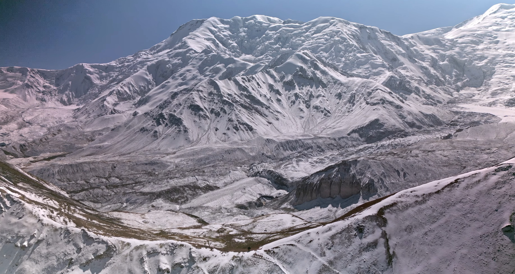Alay Mountains Trek. Hiking