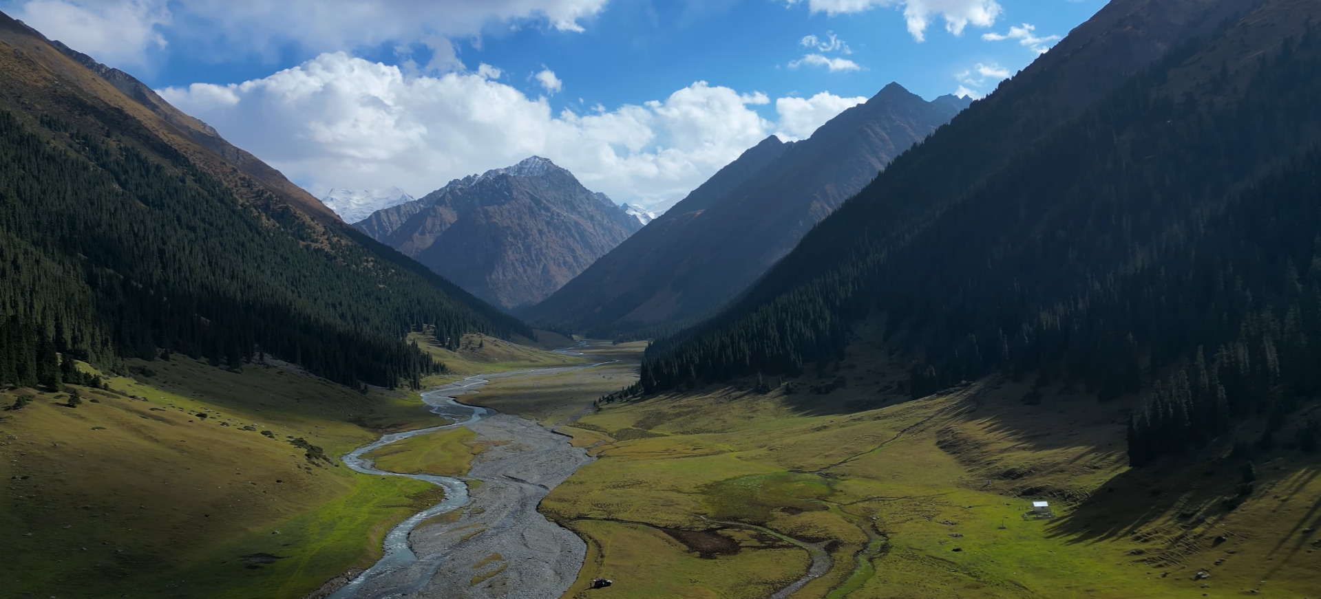 Altyn Arashan valley